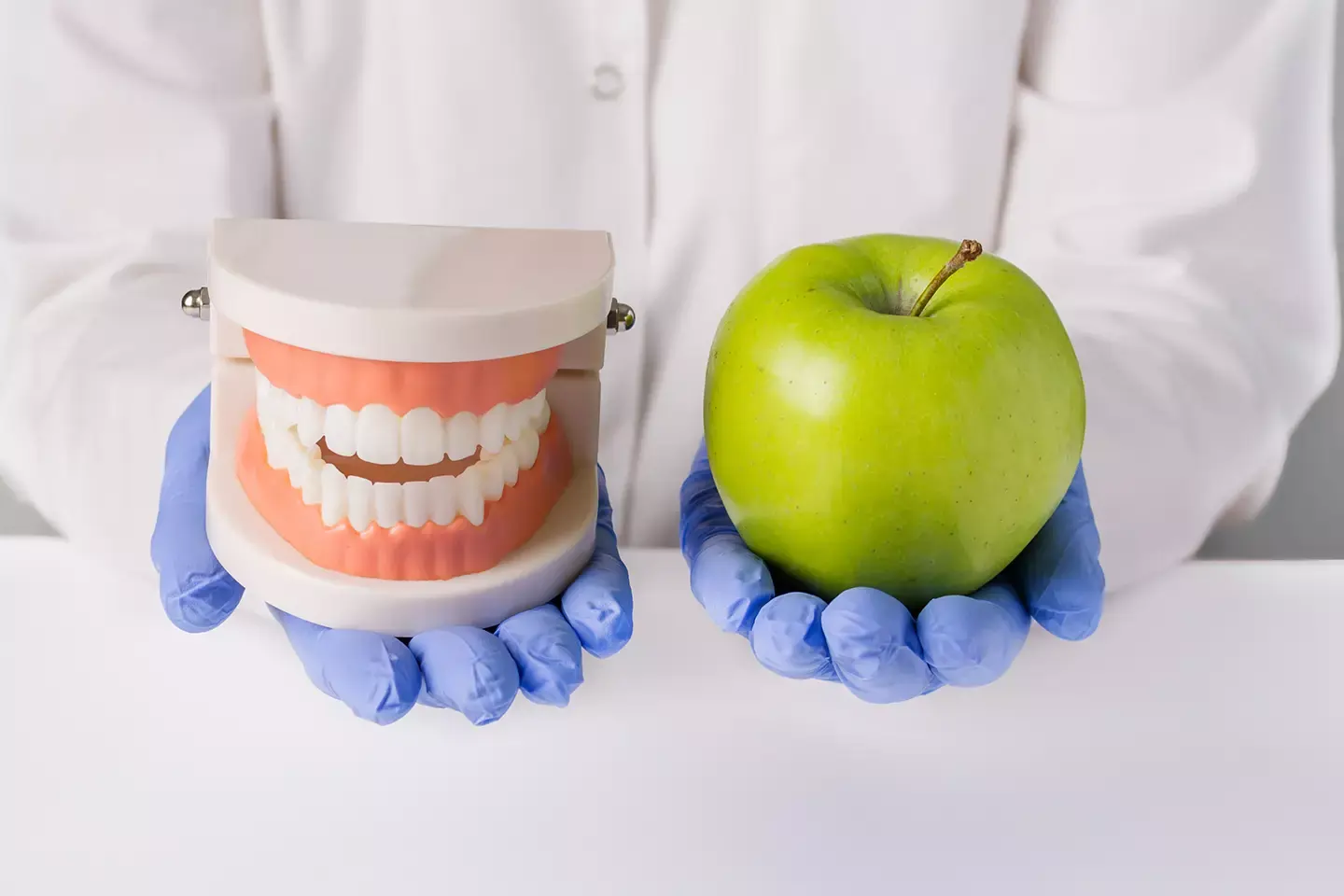 What to Expect When Getting Dentures